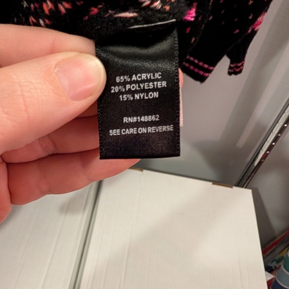 NWT Torrid Pink Hearts Cardigan Drop Shoulder V-Neck Button Front Sweater Size 2 - Picture 12 of 13